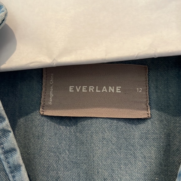 Everlane Splitneck Denim Smock Jean Dress in Light Washed Blue - Picture 4 of 6